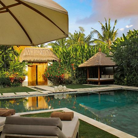 Nyaman Villas Seminyak Buitenkant foto