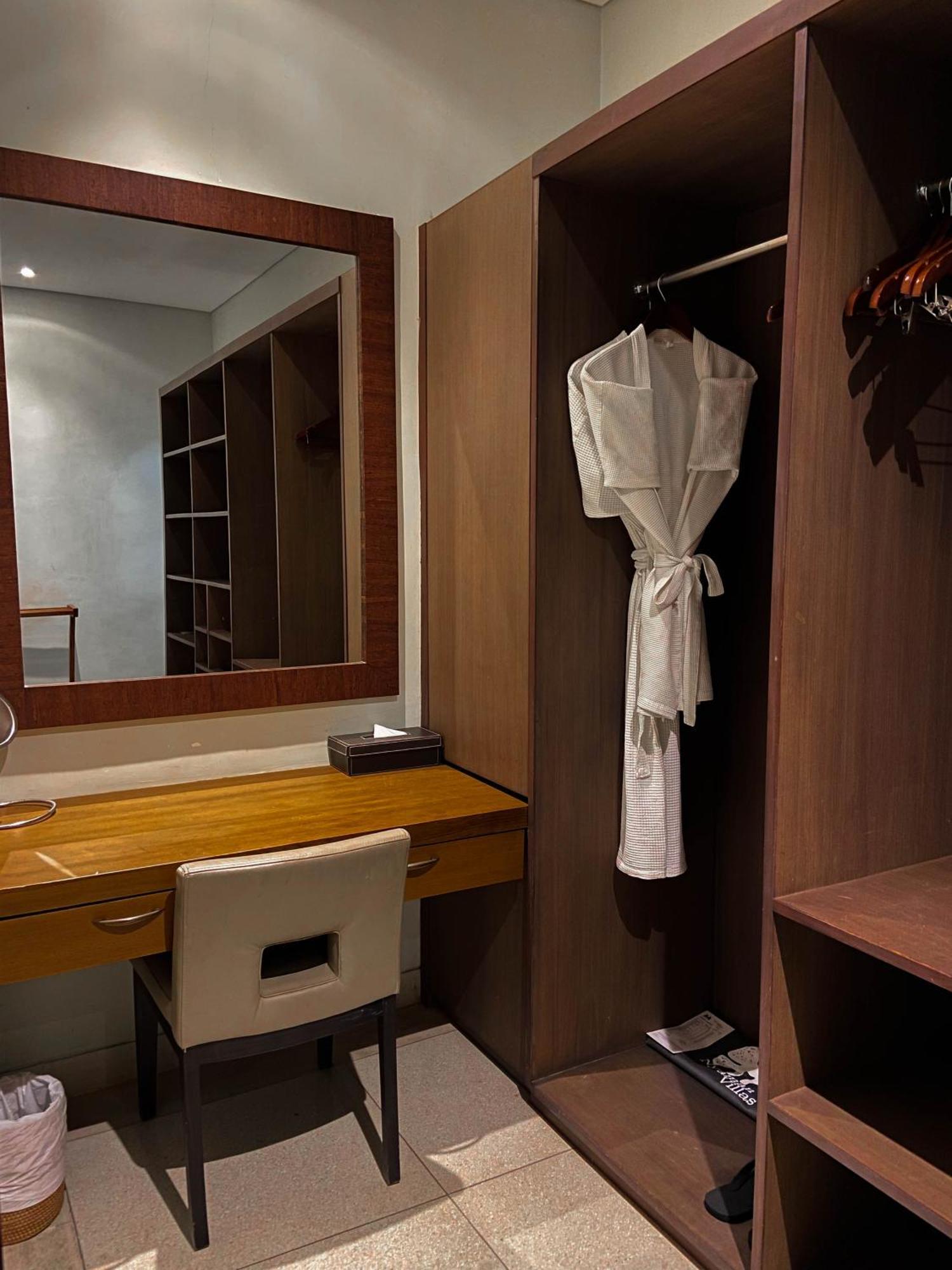 Nyaman Villas Seminyak Buitenkant foto