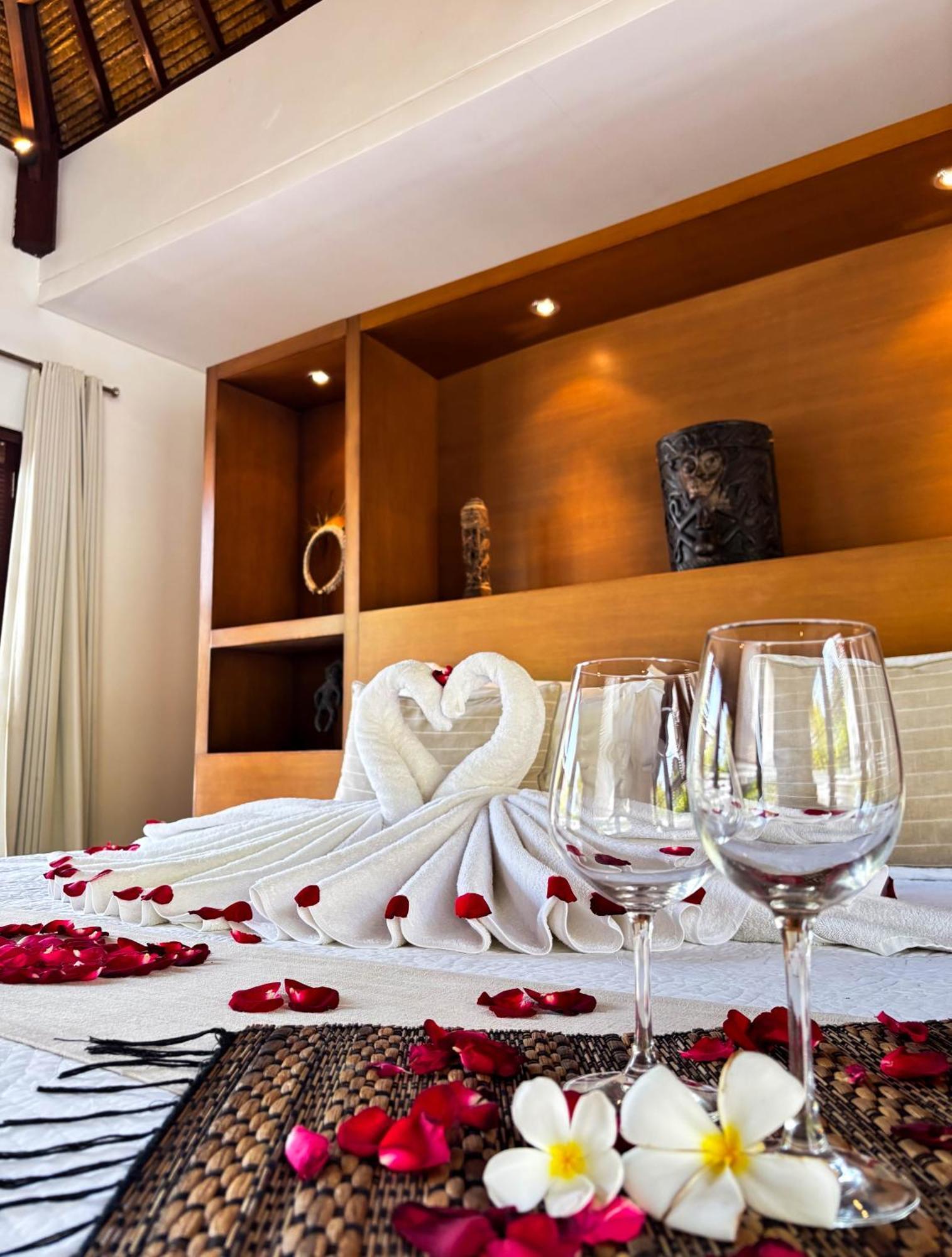 Nyaman Villas Seminyak Buitenkant foto