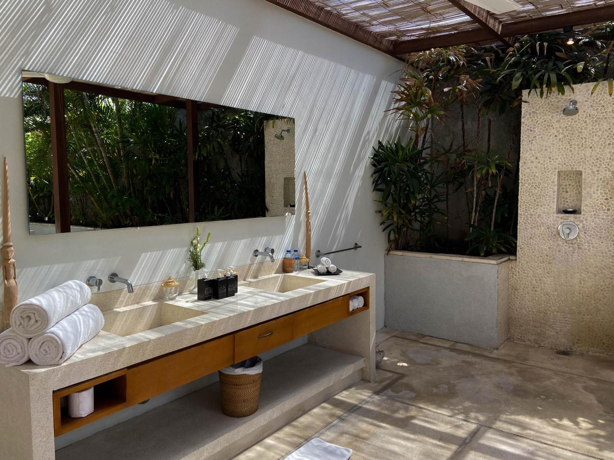 Nyaman Villas Seminyak Buitenkant foto